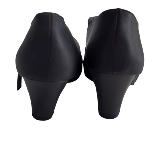 NWOT George black cone heel Mary Jane style with round toe size 7 1/2 - Picture 3 of 10